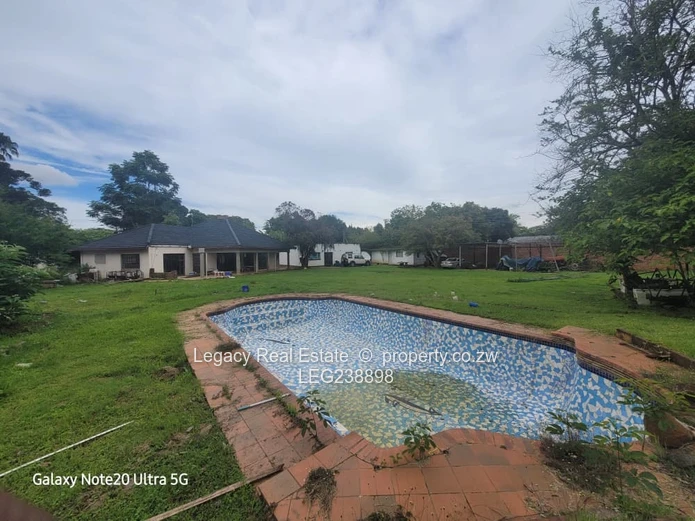 Prestigious Borrowdale Property | Title Deed,Upmarket Pan-Handle Stand Near Sam Levy Village.
