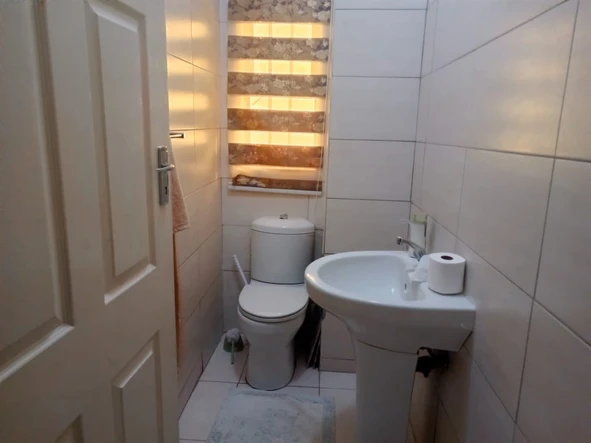 Farm & Agricultural Land