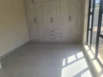 5 Bedroom Garden Flat