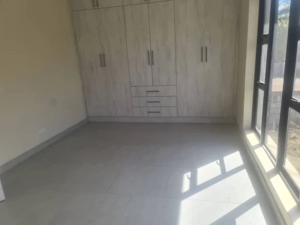 5 Bedroom Garden Flat