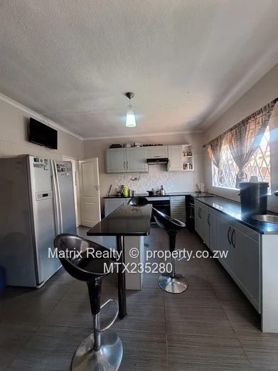 4 Bedroom House for Sale in New Marlborough