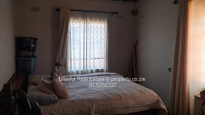 4bedroom house for rent