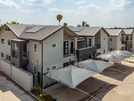 3 Bedroom Flat & Apartment