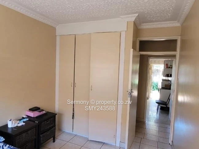 Spacious Home For House