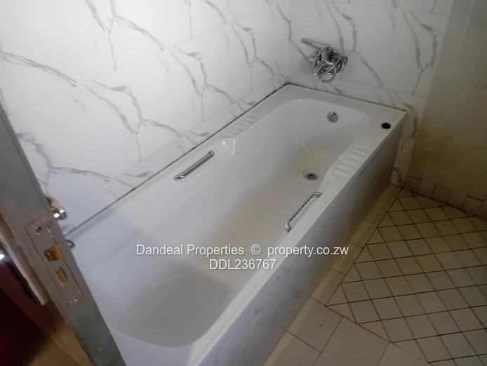 Greendale-Athlone- Along Harare Drive/Fallon Ave