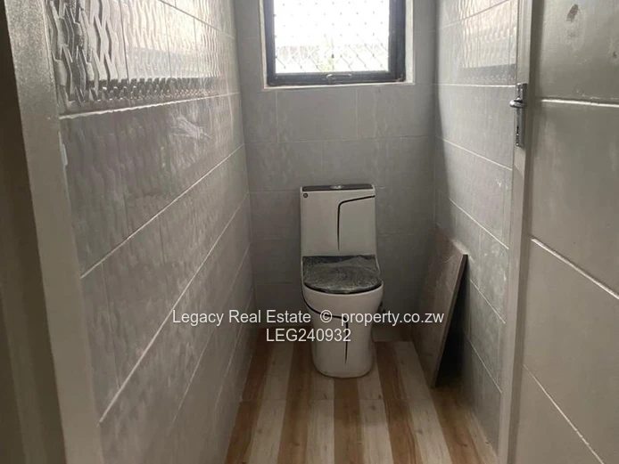 Modern 7-Bedroom Commercial Space in Marlborough – Ideal for Offices or Guesthouse