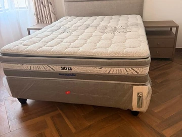 3 Bedroom Flat & Apartment
