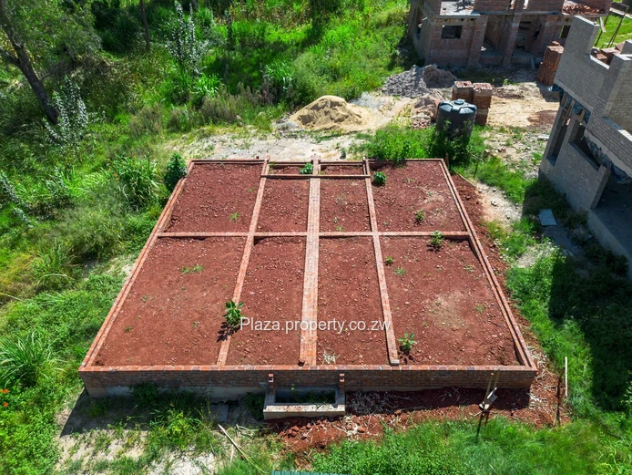 2 cluster stands for sale in Hatfield (Sole Mandate)