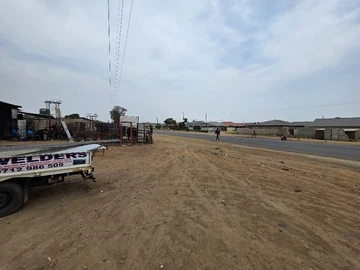 Commercial & Industrial Land