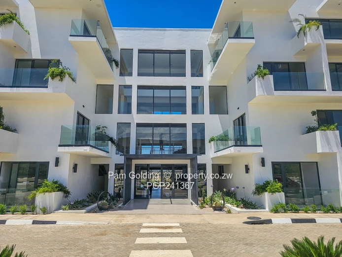 Ready to Move in Apartment in Great Location (Sole Mandate)