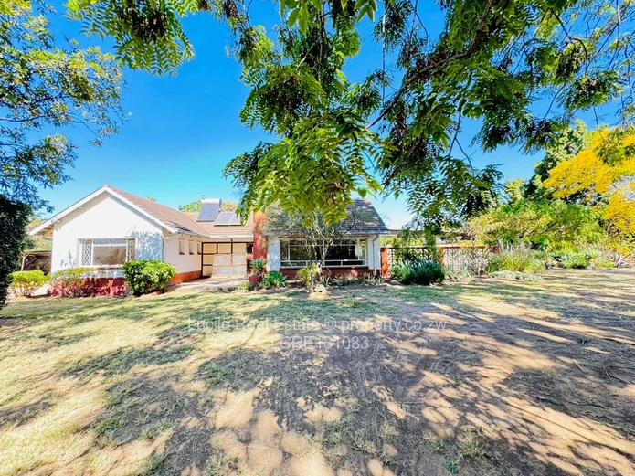 3 Bed Houses for Sale in Avonlea LCRE181083