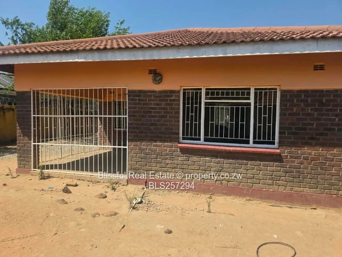 3 Bedroom house for rent in Zimre park