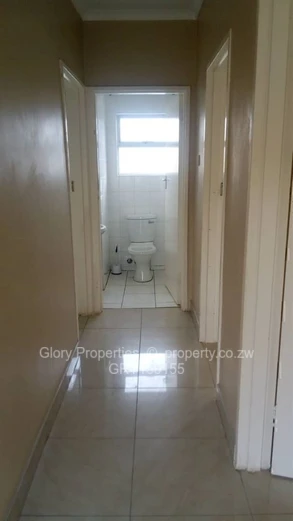 Upmarket 2 bed flat in Madokero