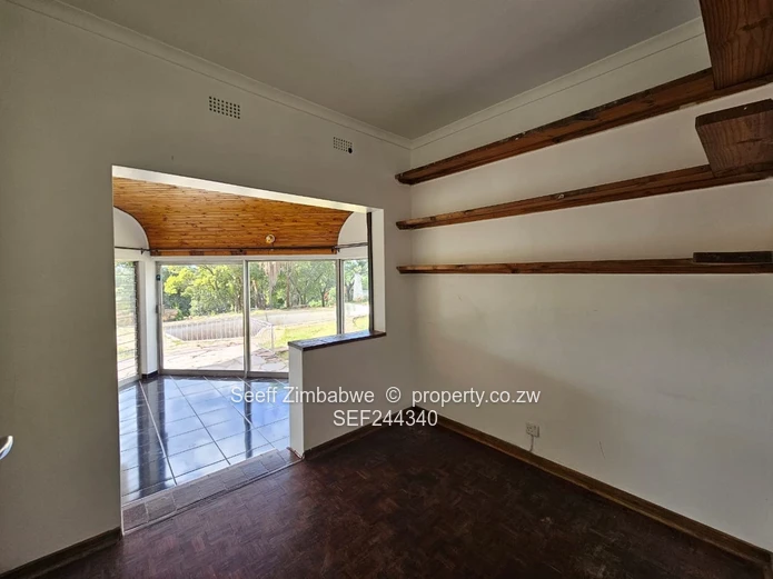 House for rent in the Heart of Glen Lorne