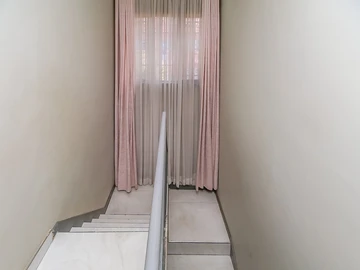 3 Bedroom Flat & Apartment