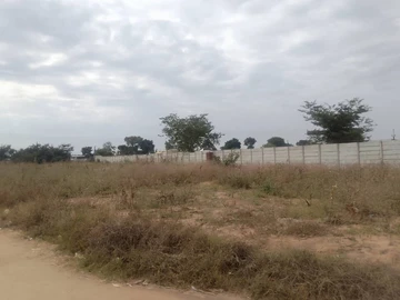 Commercial & Industrial Land