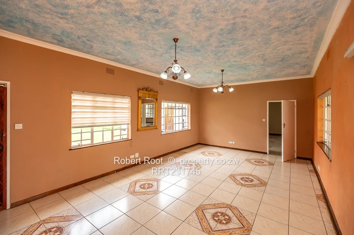 Prime office space along Ascot Road Avondale West!