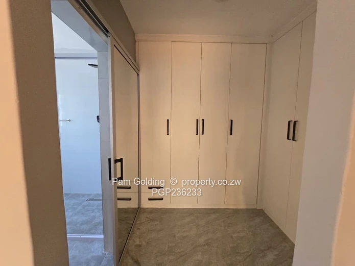 Modern 3-Bedroom Semi-Detached Unit for Rent 