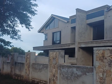 4 Bedroom Garden Flat