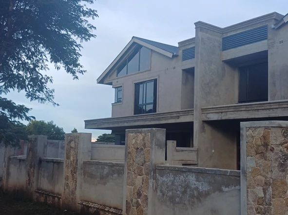 4 Bedroom Garden Flat