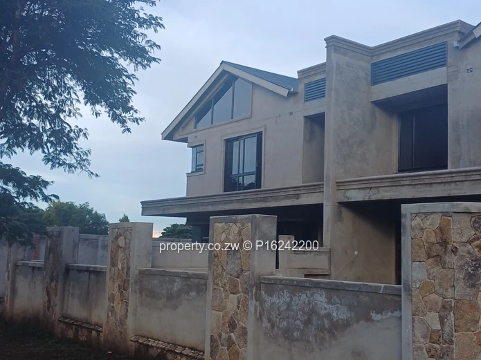 4 Beds, Double Storey Apartment (Sole Mandate)