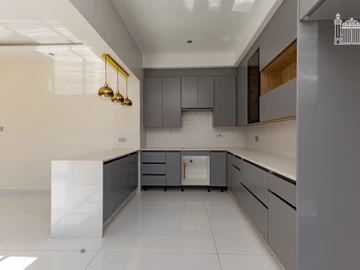 3 Bedroom Flat & Apartment
