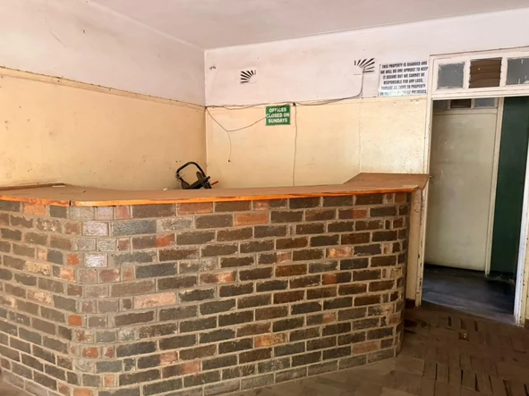 30 Bedroom Flat & Apartment