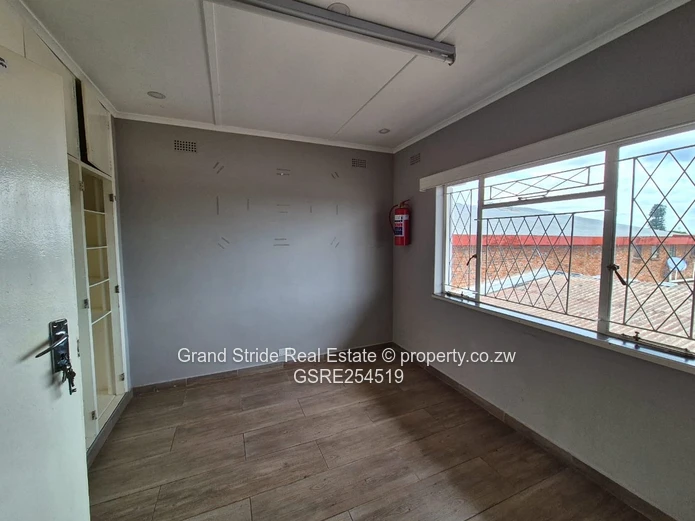 Shop And Retail Space To Rent (Sole Mandate)