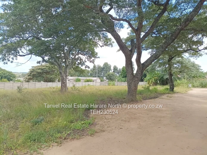 Cottage with five rooms in the upmarket Ruzawi,Marondera on 3326sqm. Council cession.80k