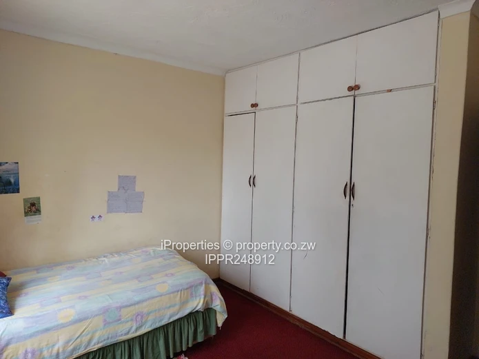 Golden Oldie Modern 5-Bedroom Home – New Marlborough