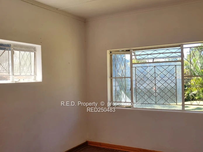 House To Let In Parklands!
