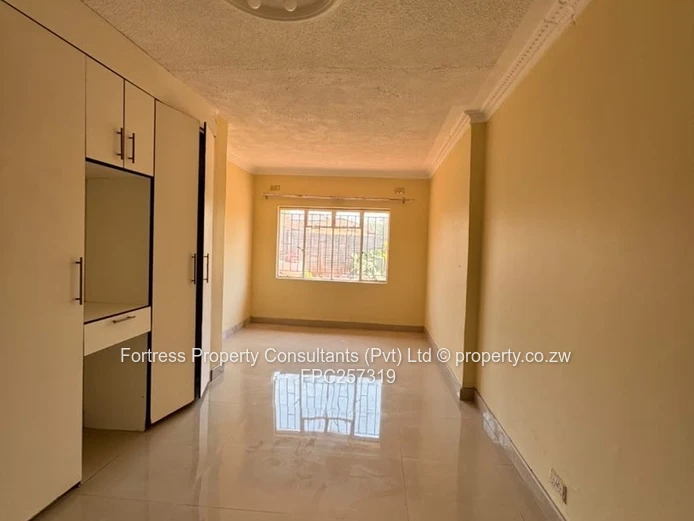 5-Bed House for Rent in Westgate