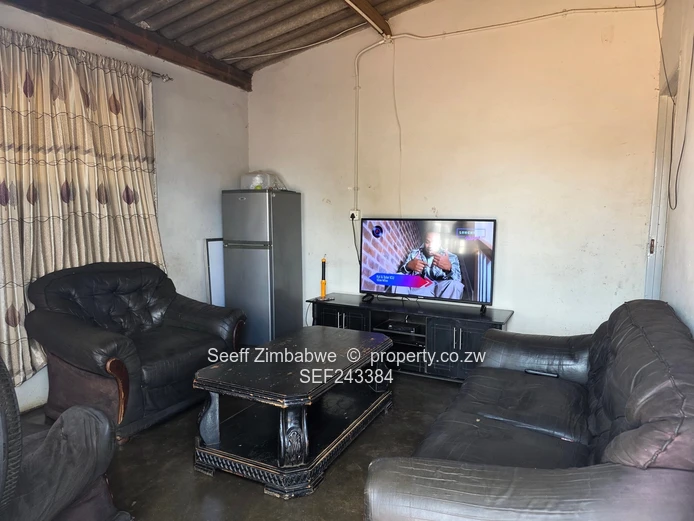 2 Bedroom house with Title deeds  (Sole Mandate)