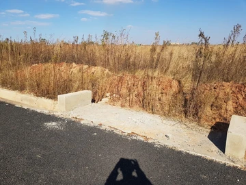Stands & Residential Land