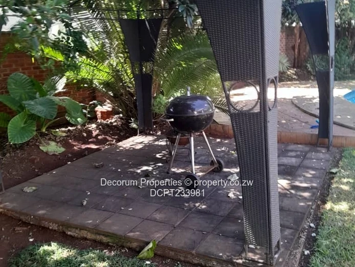 Spacious 5-Bedroom House in Alexandra Park!