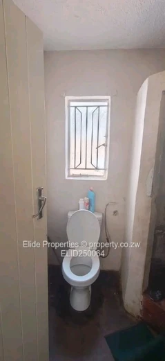 Well-kept 3-Bed Kuwadzana Home - Verandah & Walled