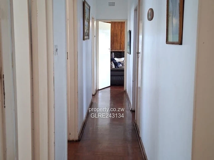 Renovated 3-Bed with Enclosed Patio & Garden — Mabelreign