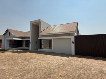 5 Bedroom House