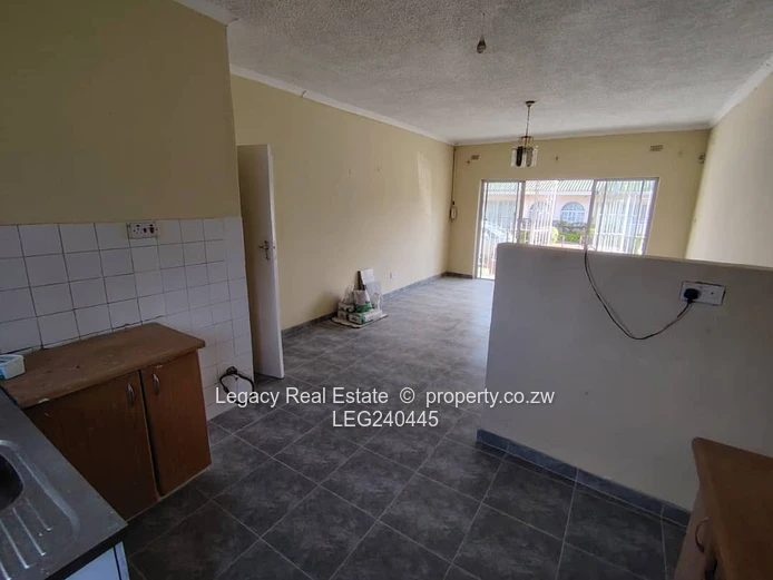 This 2 bedroom garden flat in Strathaven offers comfortable living in a quiet and serene environment