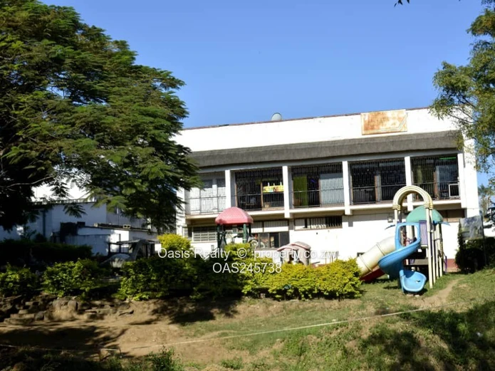 High-Visibility Corner Retail Space To Let – Mutare CBD Edge (Jairos Jiri Craft Centre)