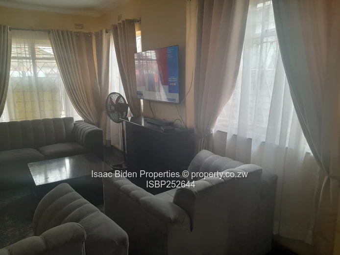 Zengeza 3 Ext House