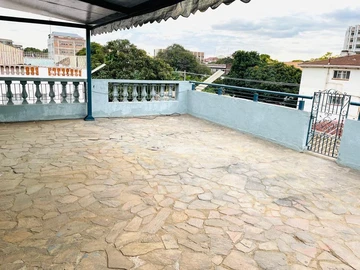 3 Bedroom Flat & Apartment