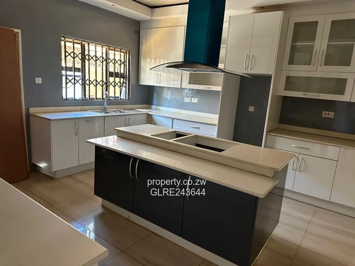 Mabelreign 5-Bed Brick Home — Secure, Borehole & Double Garage