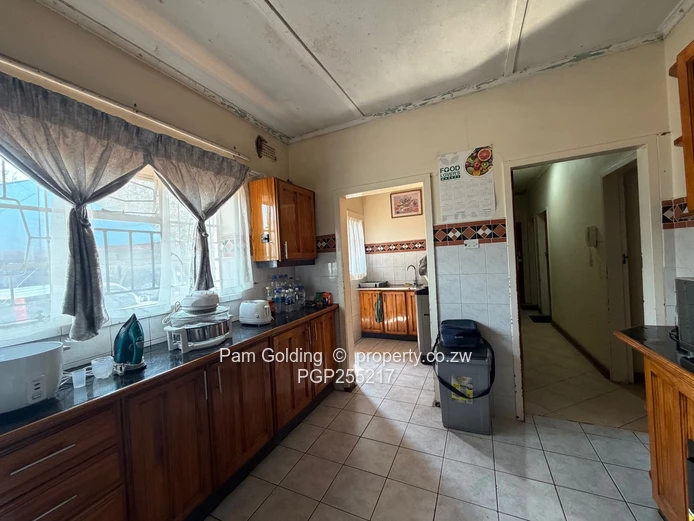 House For Sale – Hillcrest (Sole Mandate)