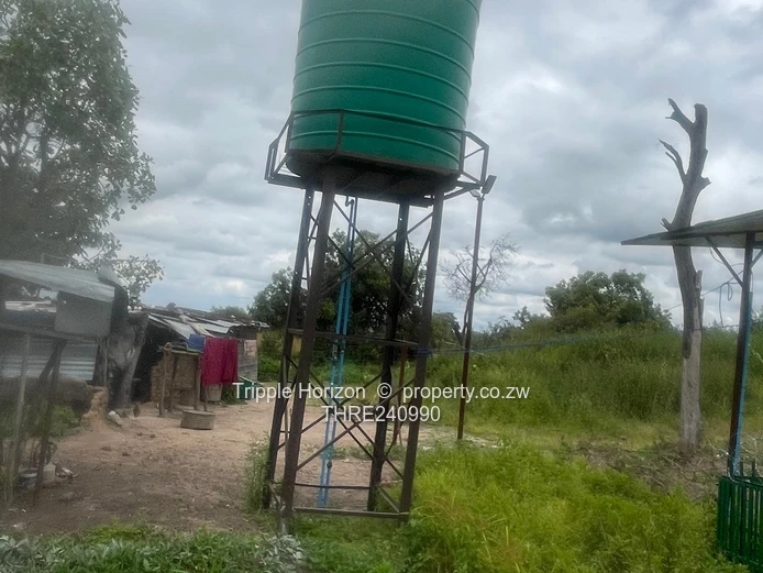 18,000m² Norton Farm — Orchard, Grazing & Main Access