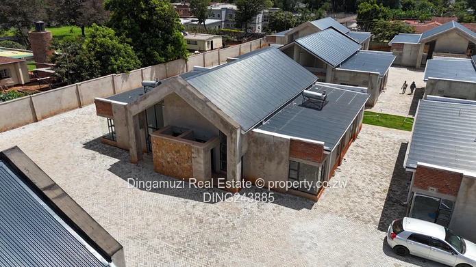 Borrowdale Townhouse with title deeds- open for mortgage 