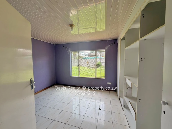 Prime Westgate Family Home – Spacious 1,300 sqm Stand with Exceptional Expansion Potential