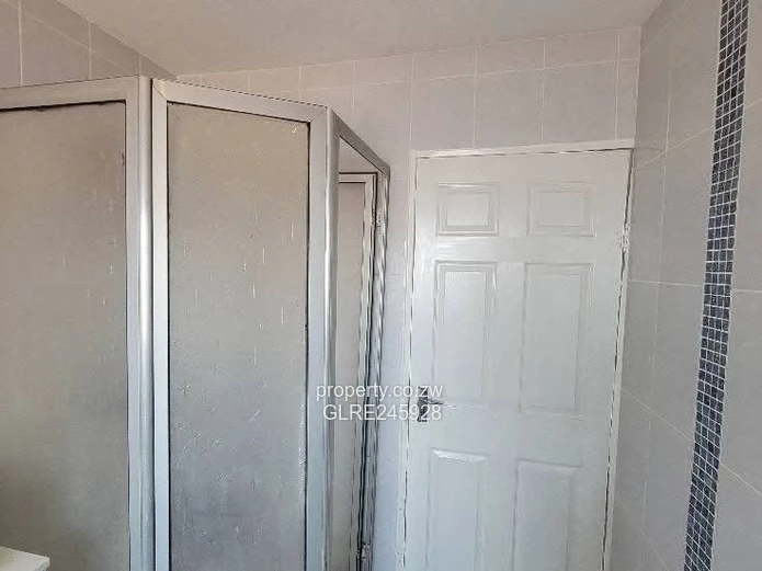 Spacious 2BR Westgate Home — Borehole & Large Paved Yard