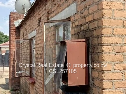Glen Norah House Asking $45 000 (Sole Mandate)