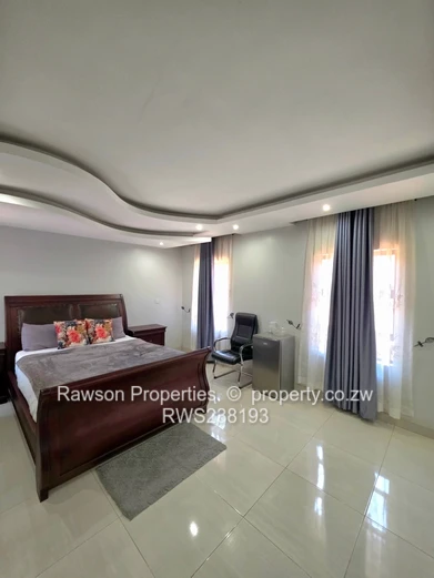 Westgate Sandton Phase 1 magnificent five bedroomed house!